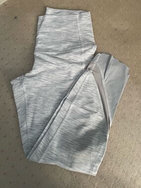 Lululemon Wunder Under Light Gray Pinstripe Leggings